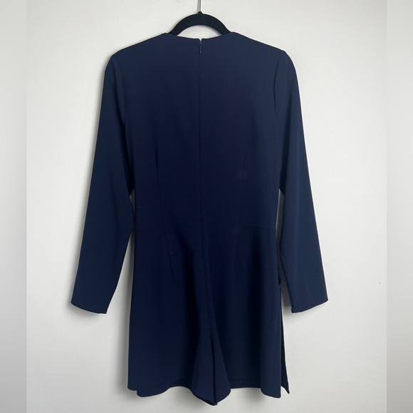1. State Navy Blue Long Sleeve Wrap Front Pockets Classic Chic Romper Size M - Picture 9 of 11
